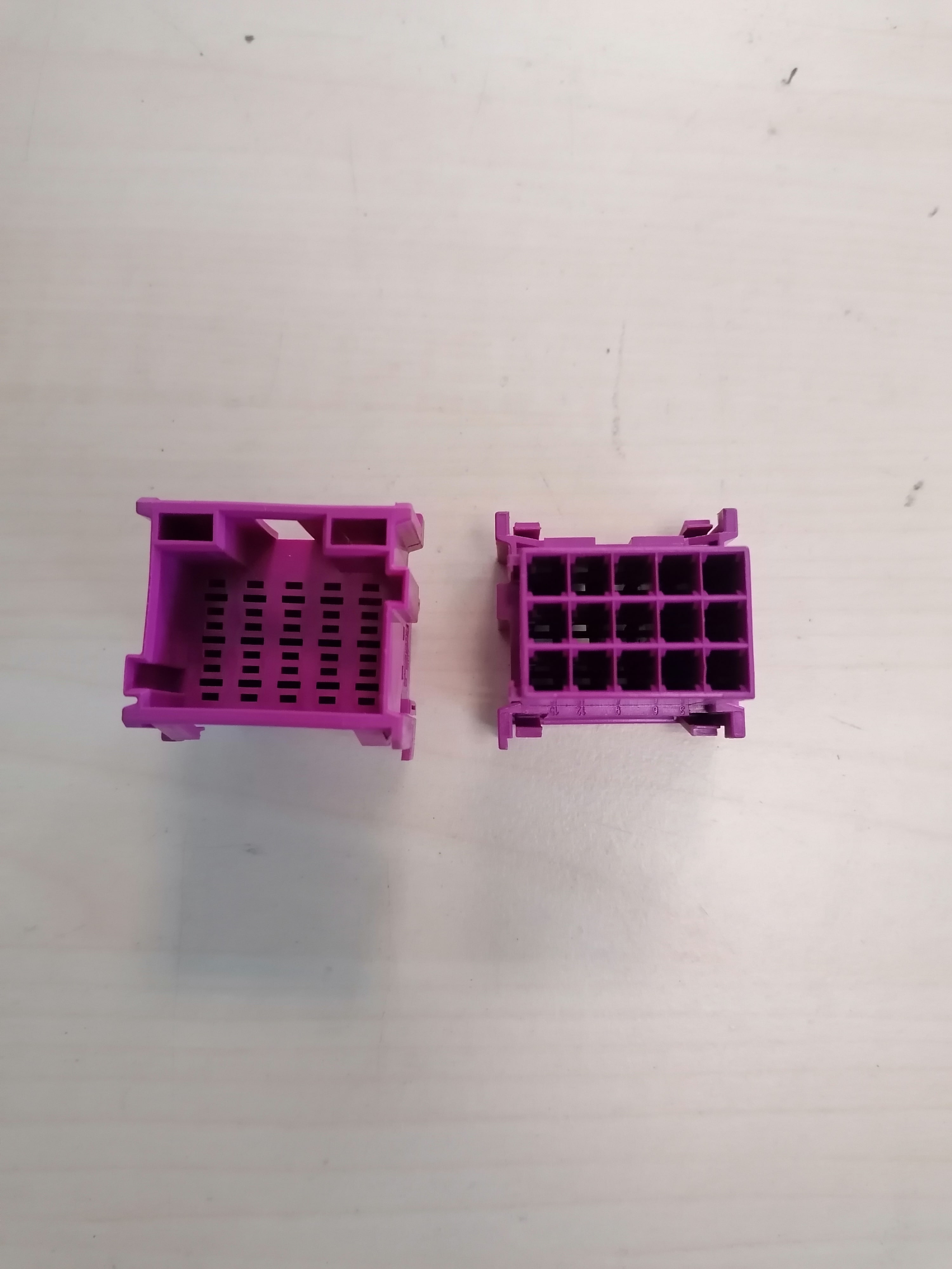 3987481 Volvo Корпус электрический