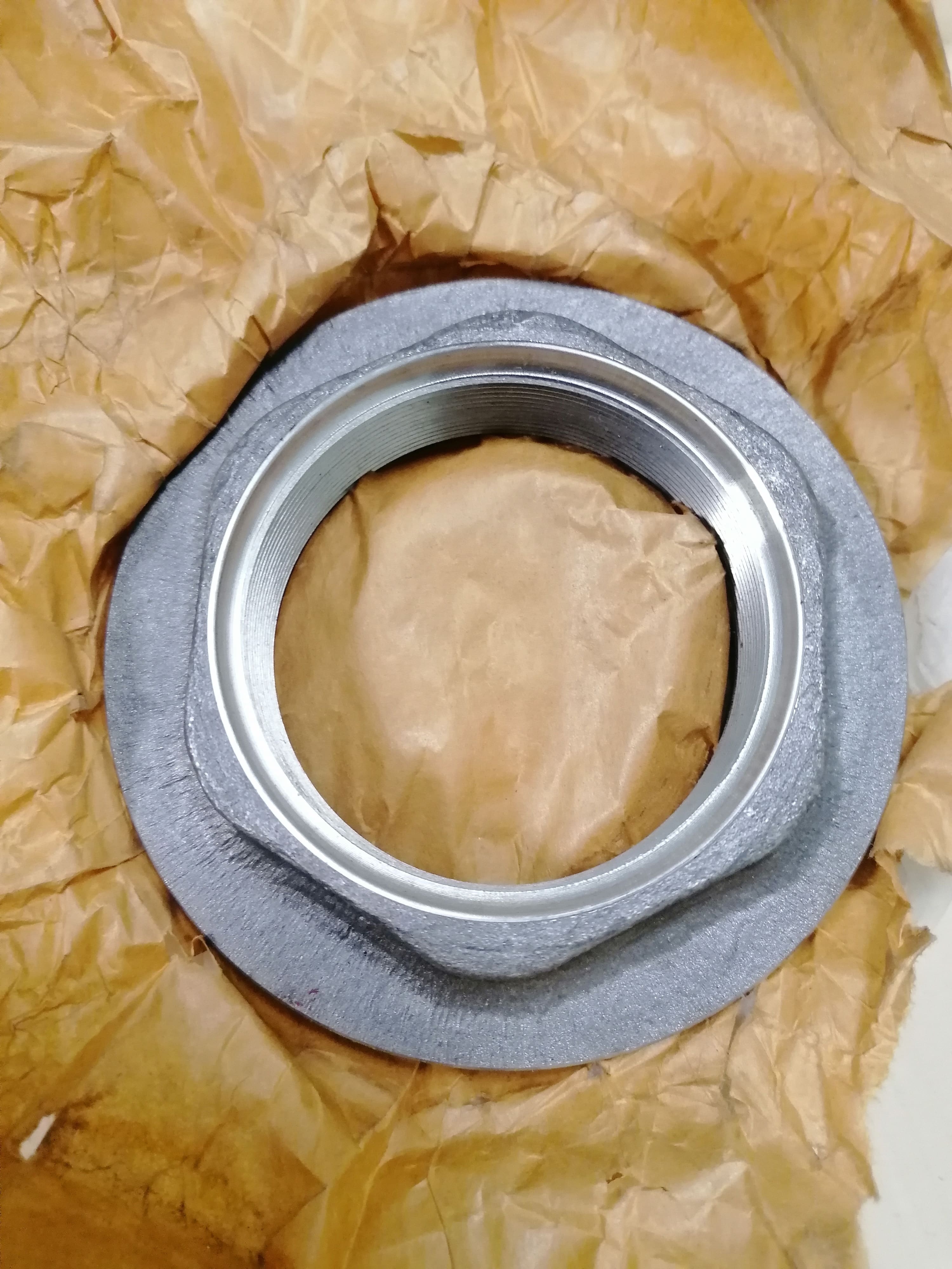 1011008100 SAF Гайка ступицы левая М72х1,5, 54278