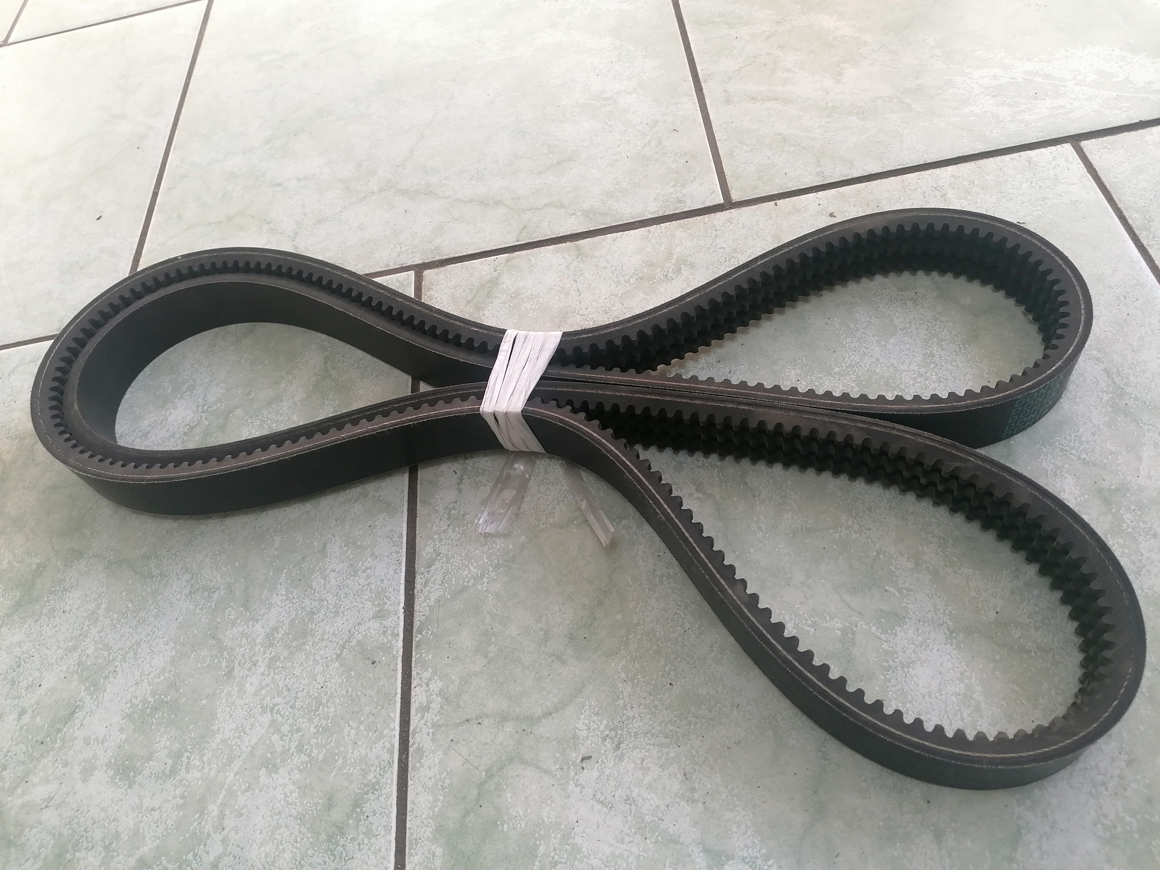 781669 TK (оригинал) Приводной ремень двигателя 3-V, T-1000/1200