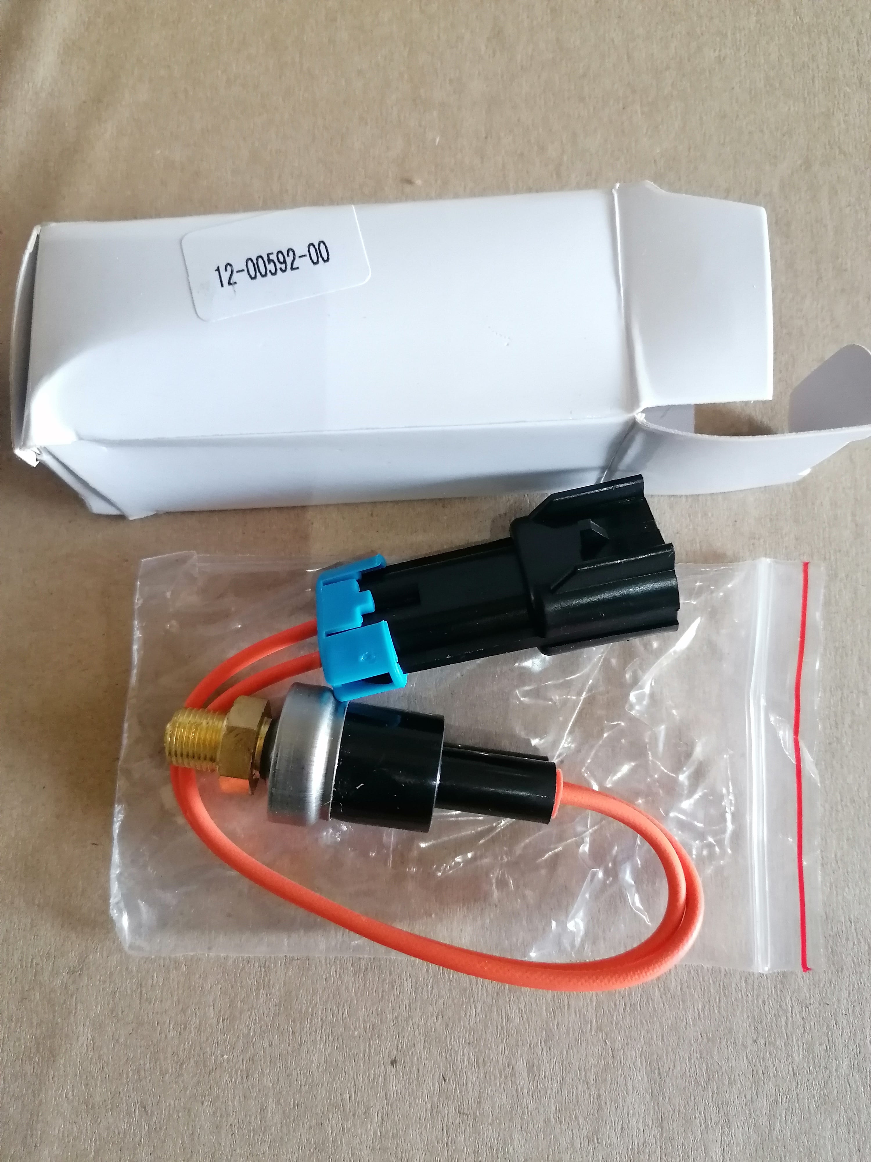 120059200 Carrier (аналог) Датчик давления масла MAXIMA / SUPRA / VECTOR