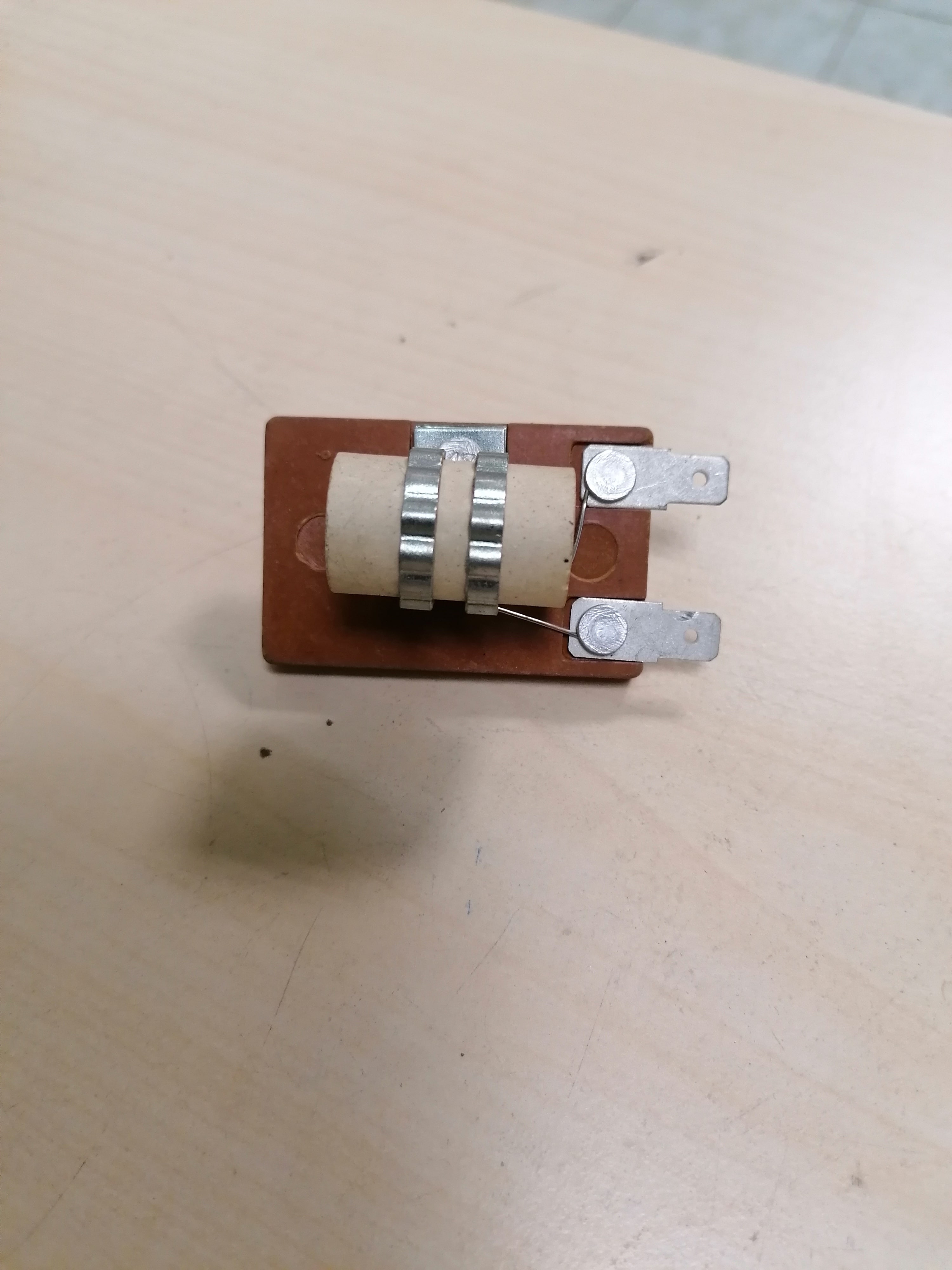 123729 ВАЗ-2101-07 Добавочное сопротивление отопителя