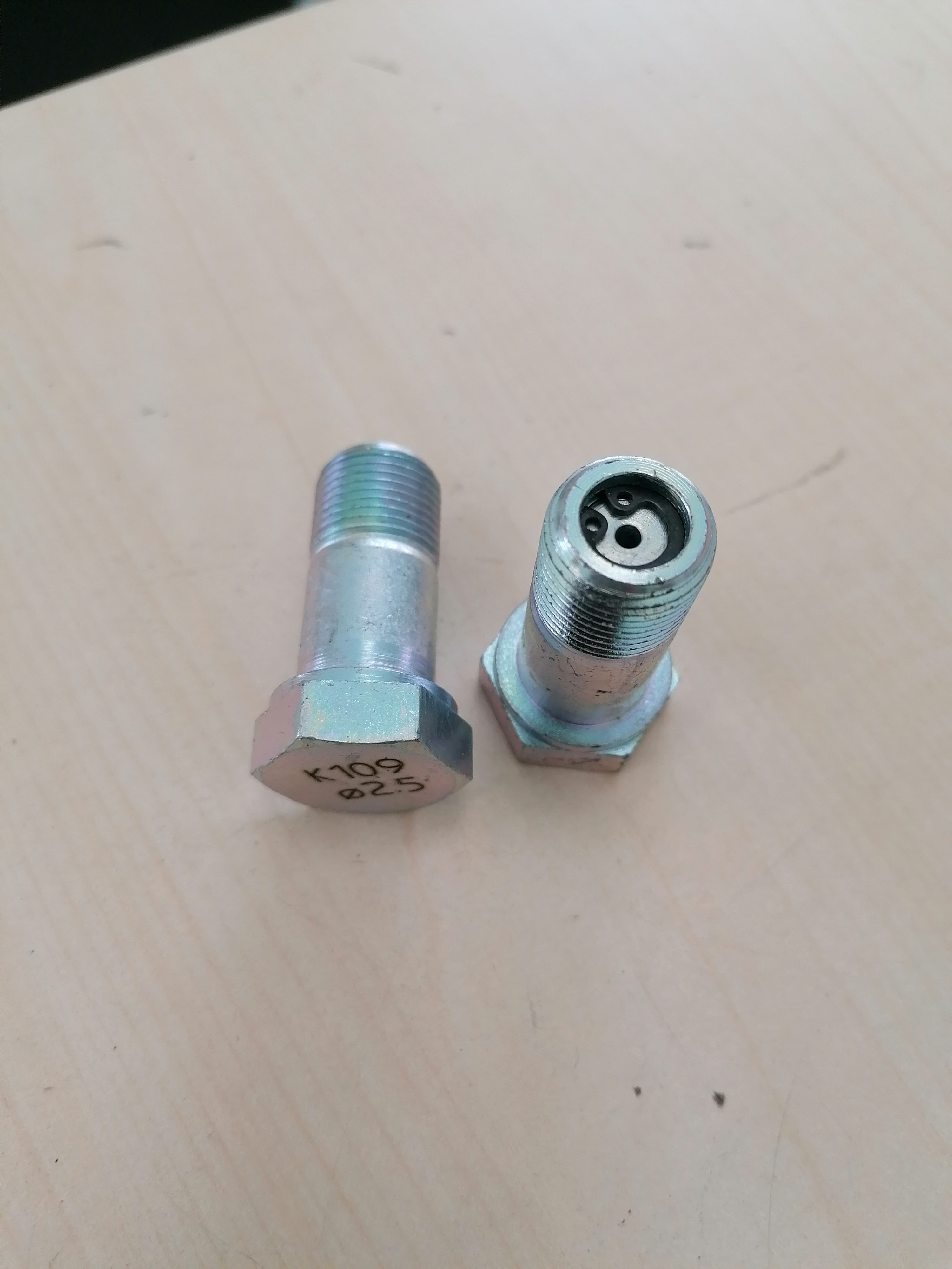 2556003H Haco Штуцер Ø2,5 ( Г/Б ), K010925 Dhollandia