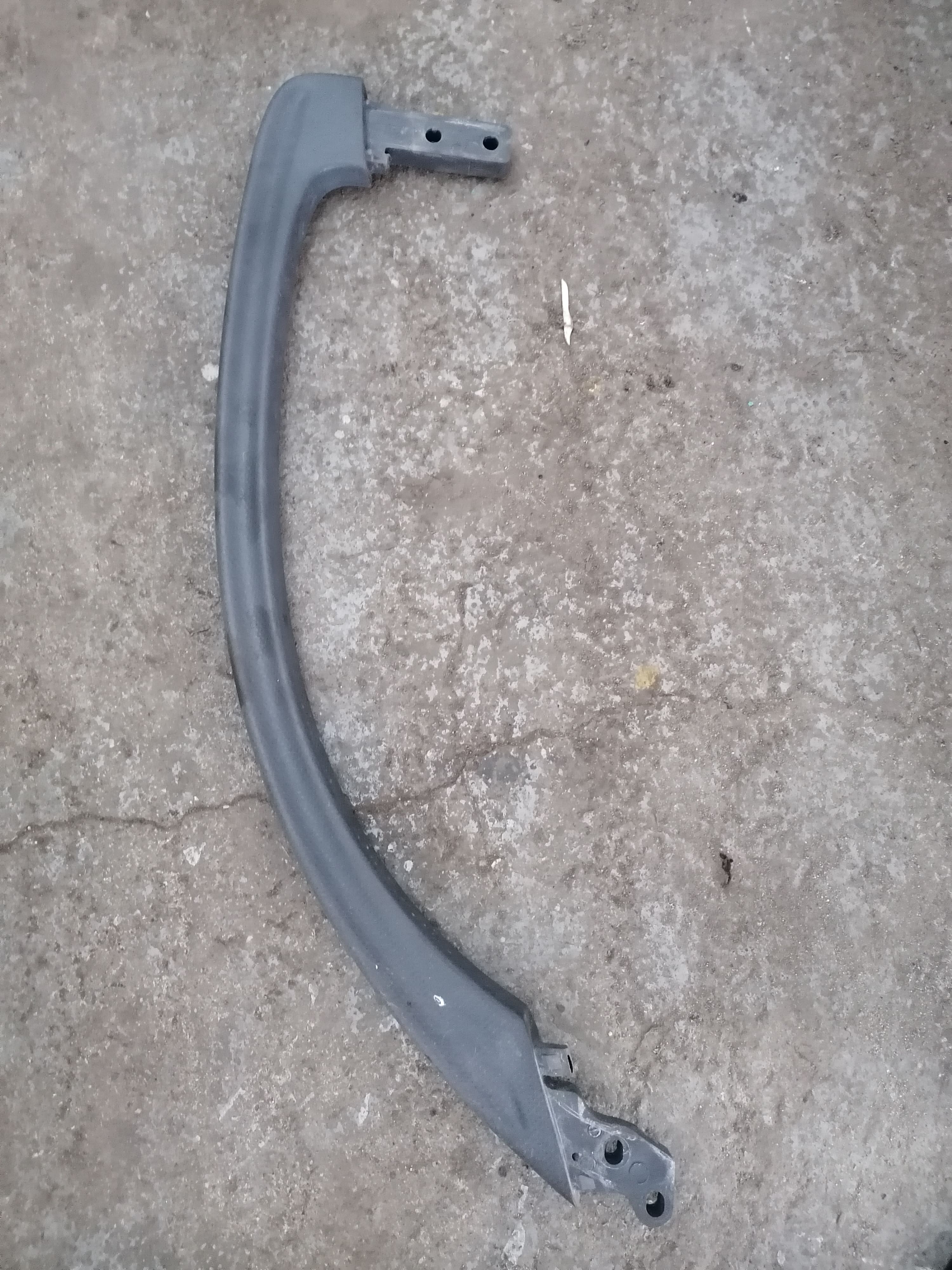 8974053172 Isuzu FVR34 Ручка двери (дуга) левая 8974053172 Isuzu FVR34 Ручка двери (дуга) левая