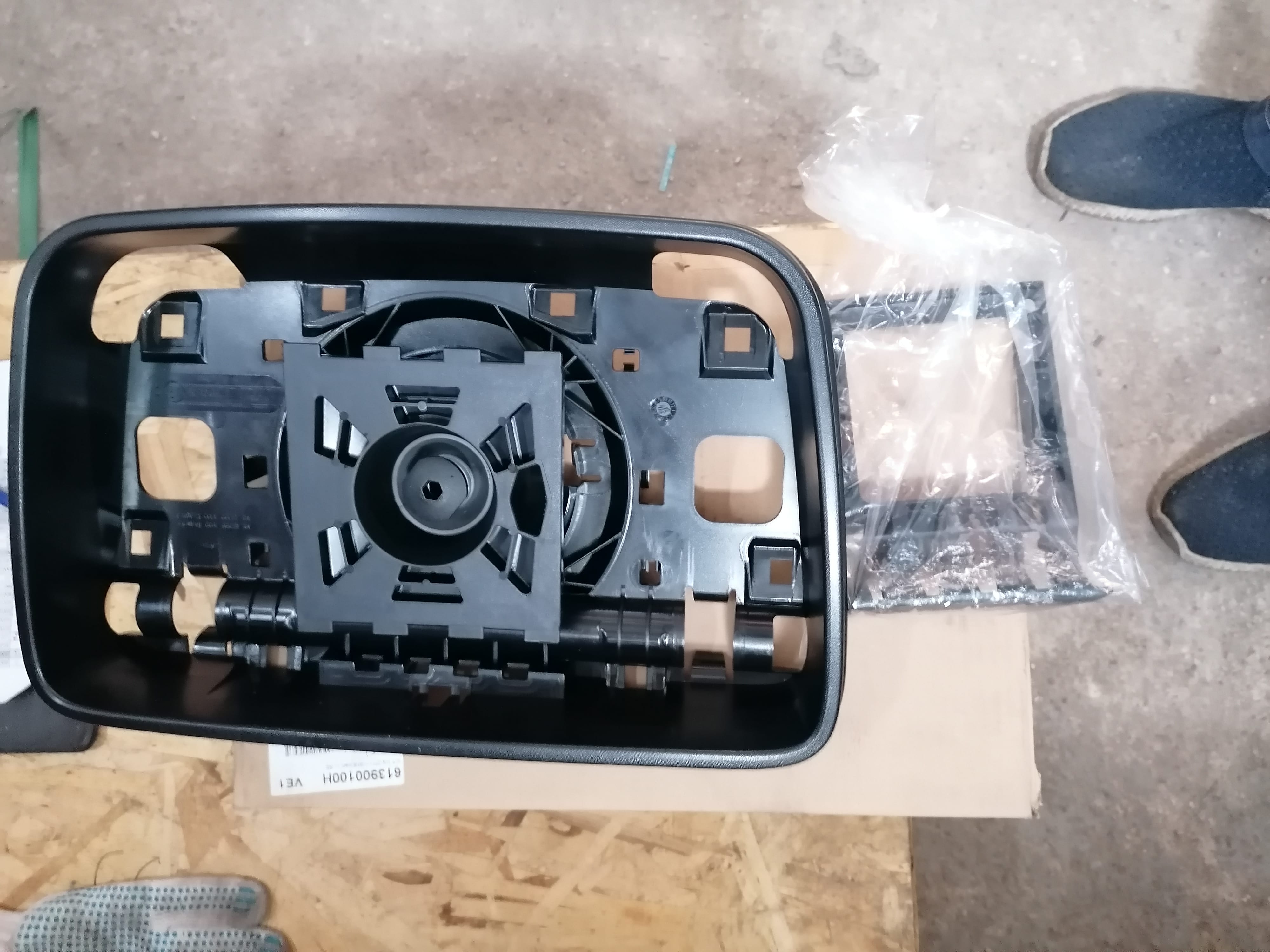 7420862782 RVI Корпус зеркала основного 613900100H