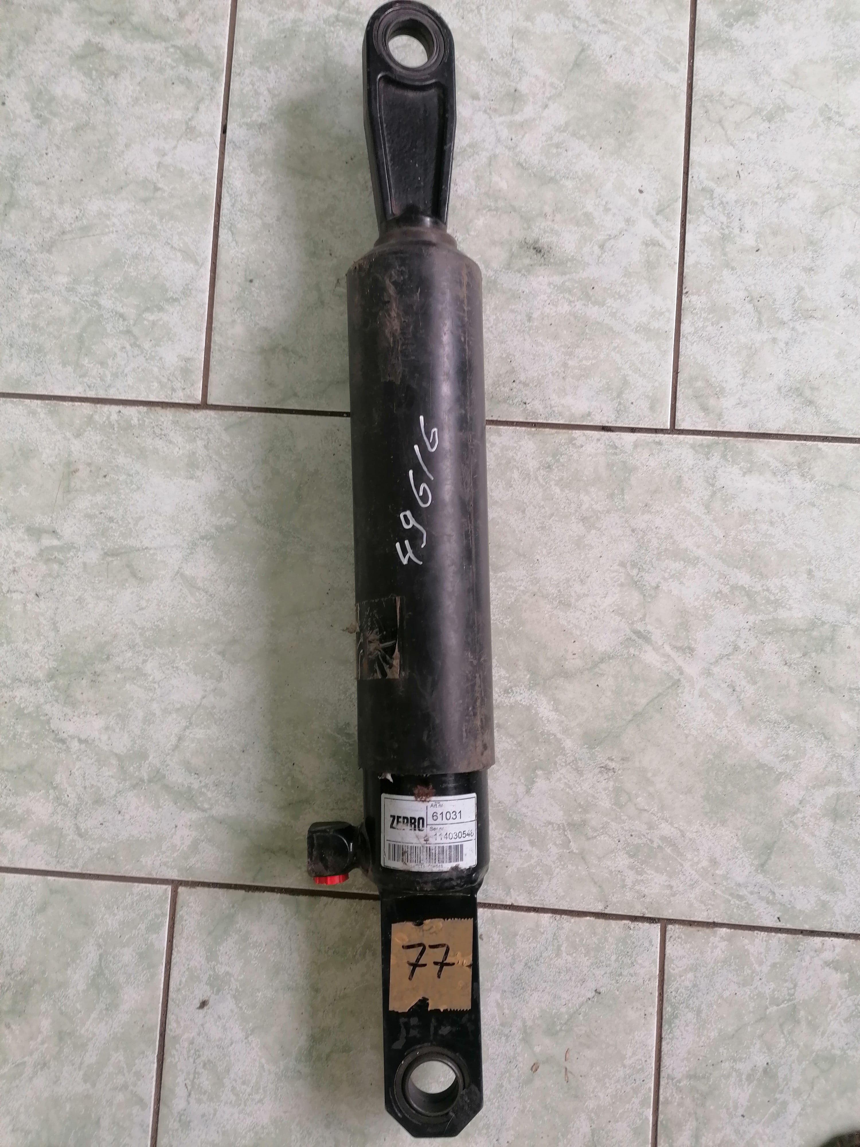 61031 Zepro Цилиндр гидроборта