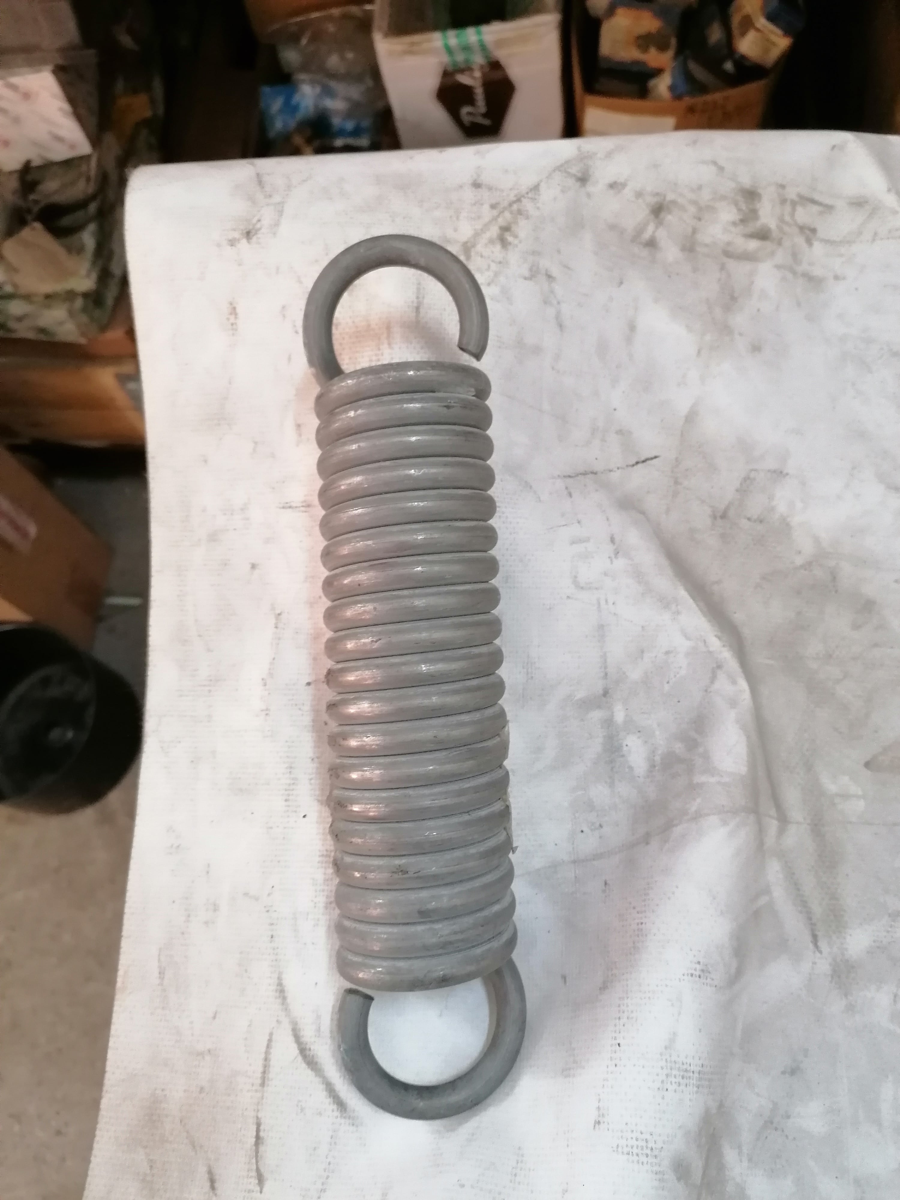 9084330350 EUROPART Пружина сцепного устройства ( Пр ) 9084330350 EUROPART Пружина сцепного устройства ( Пр )