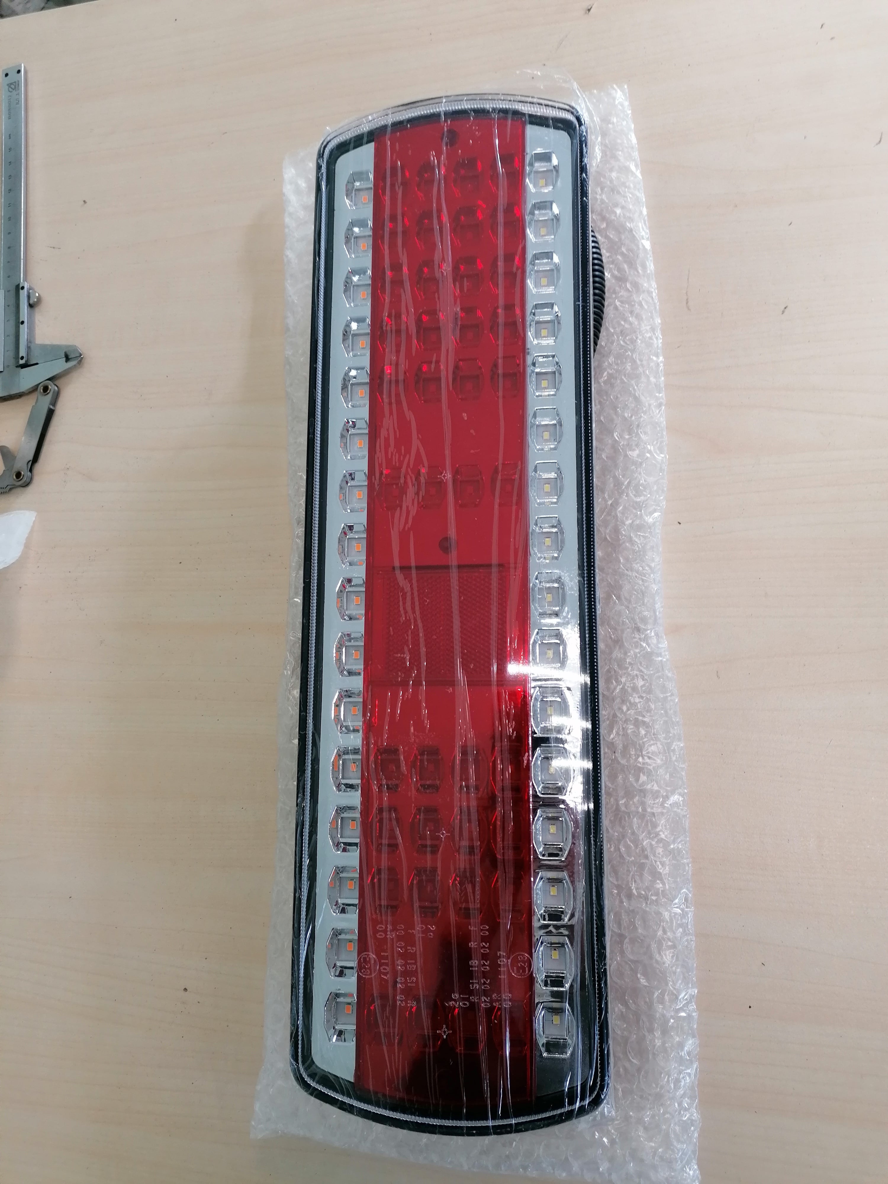 112086903 КАМАЗ Фонарь МАЗ, КАМАЗ задний LED левый жгут+байонет