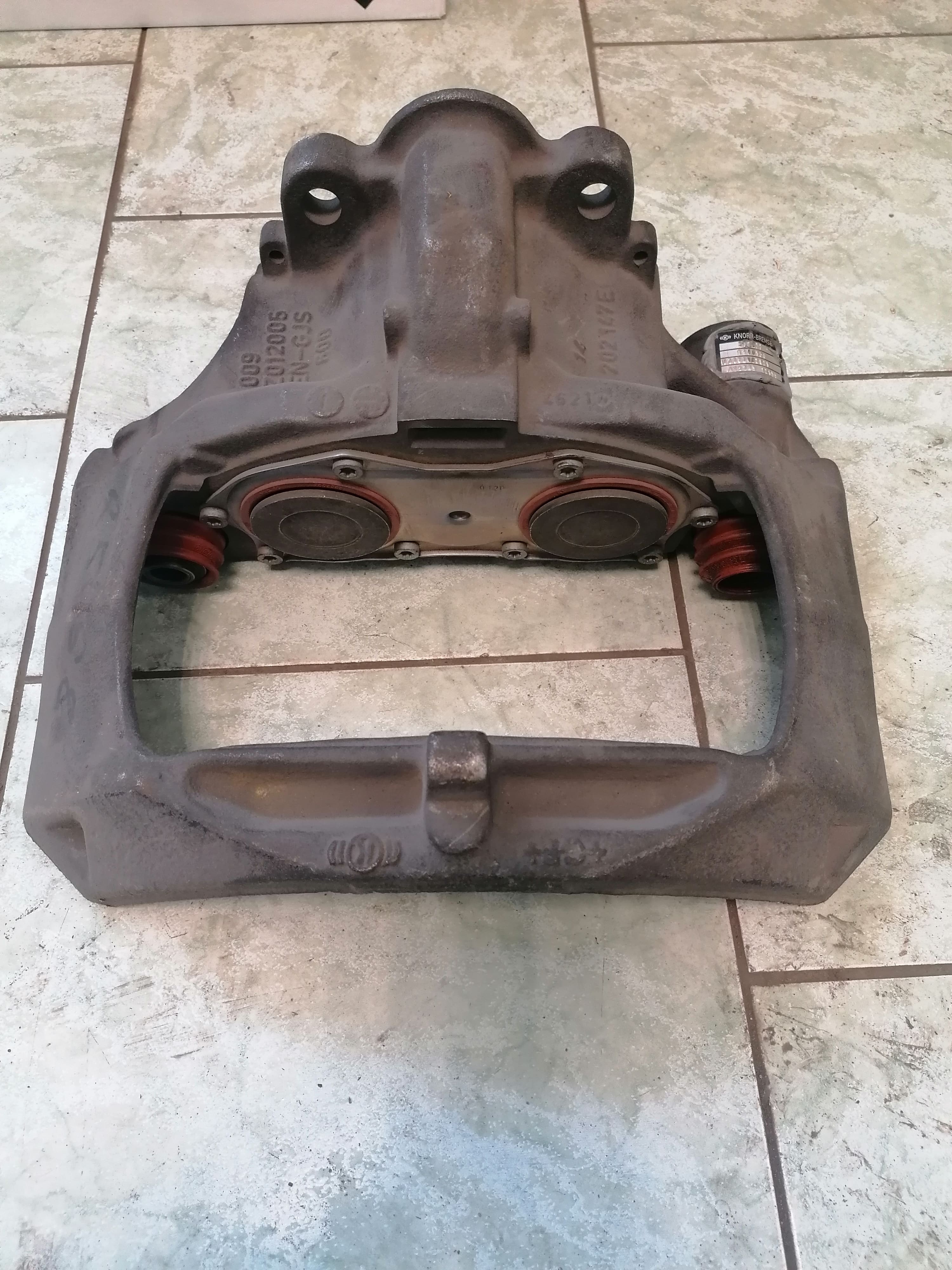 1024010 Schmitz Суппорт правый 1024010 Schmitz Суппорт правый