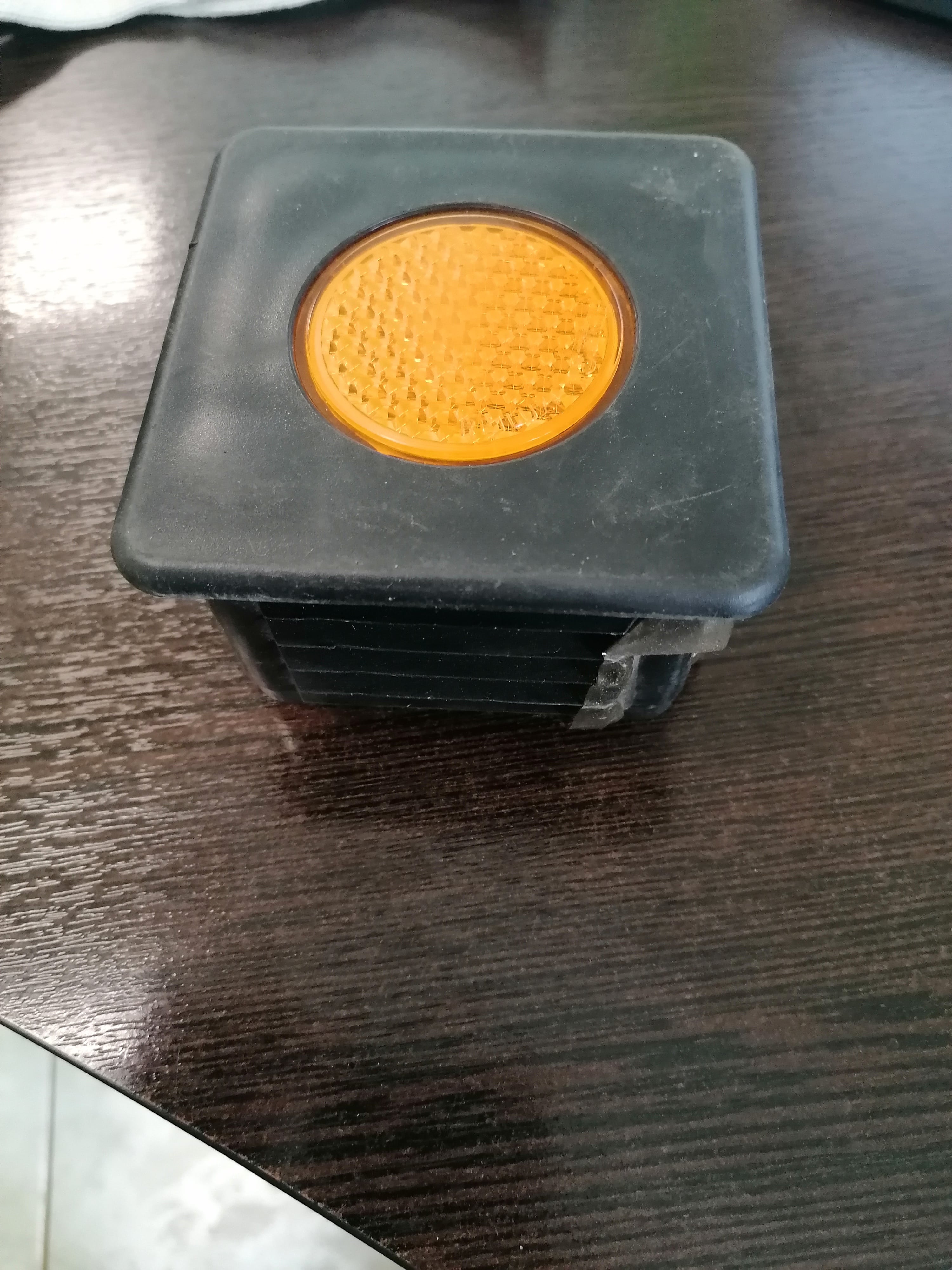 751649 Schmitz Заглушка бампера заднего 751649 Schmitz Заглушка бампера заднего