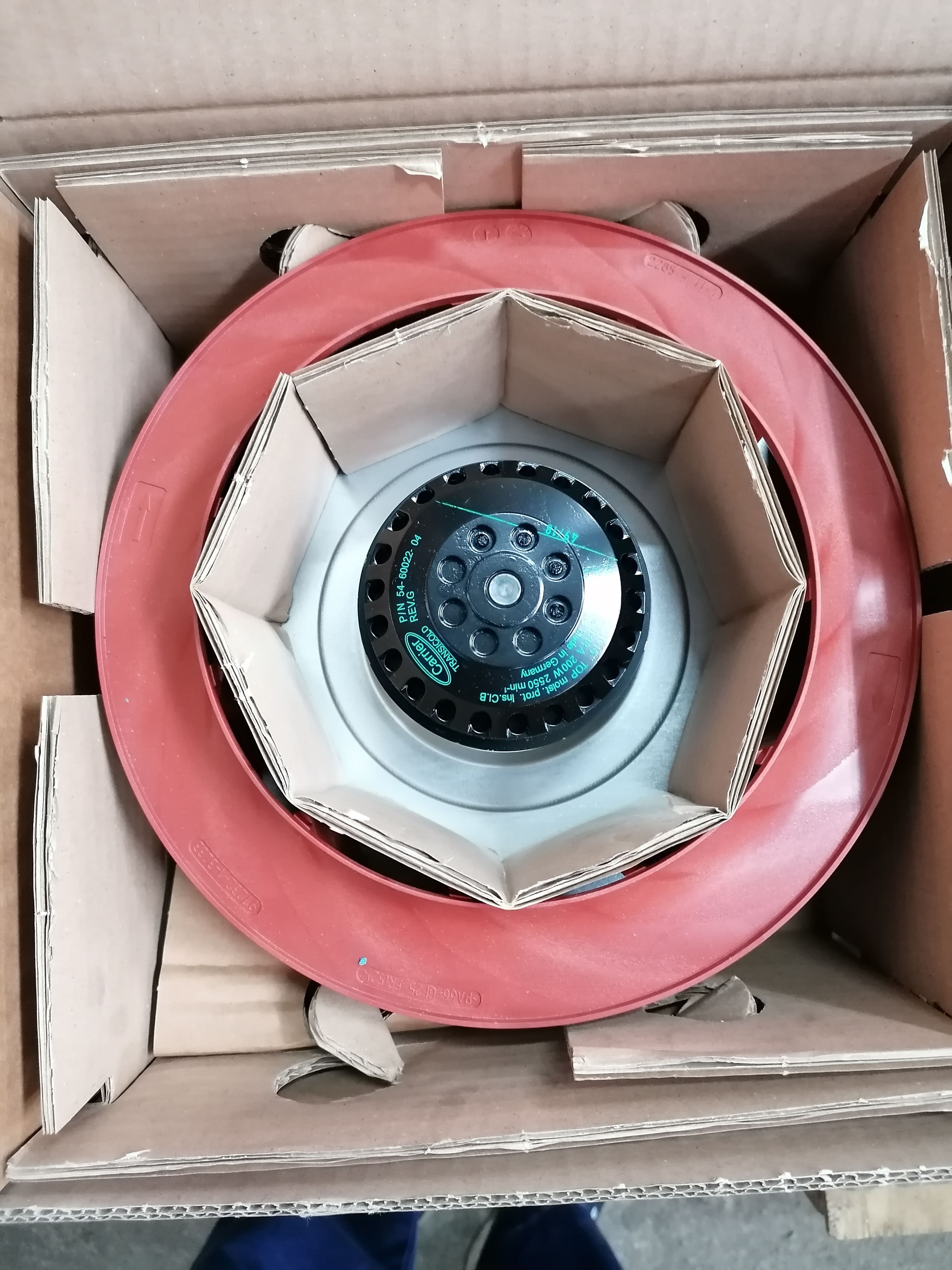 546002204 Вентилятор Carrier