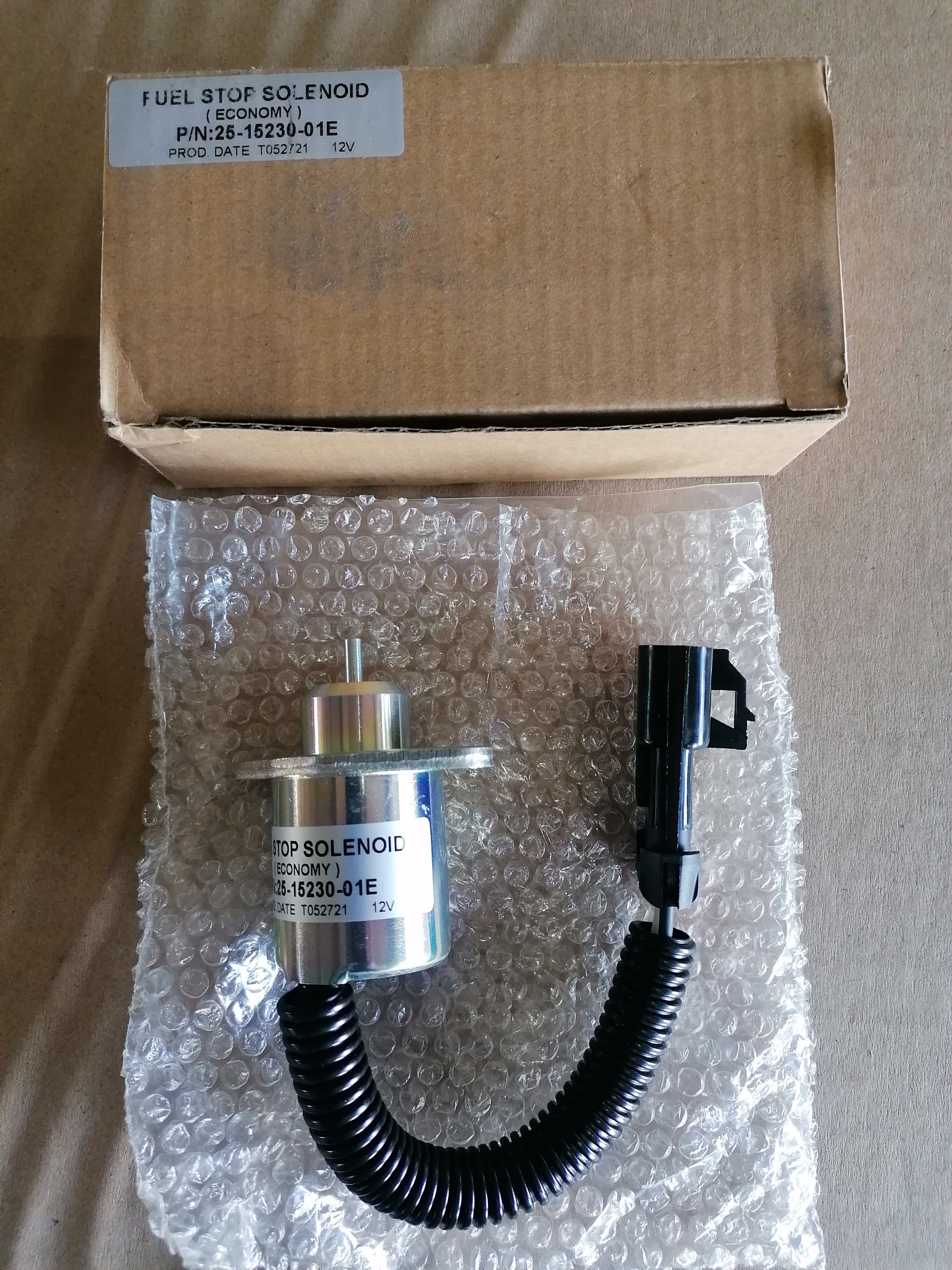 251523001 Carrier (аналог) Соленоид топливный 12V Supra / Maxima