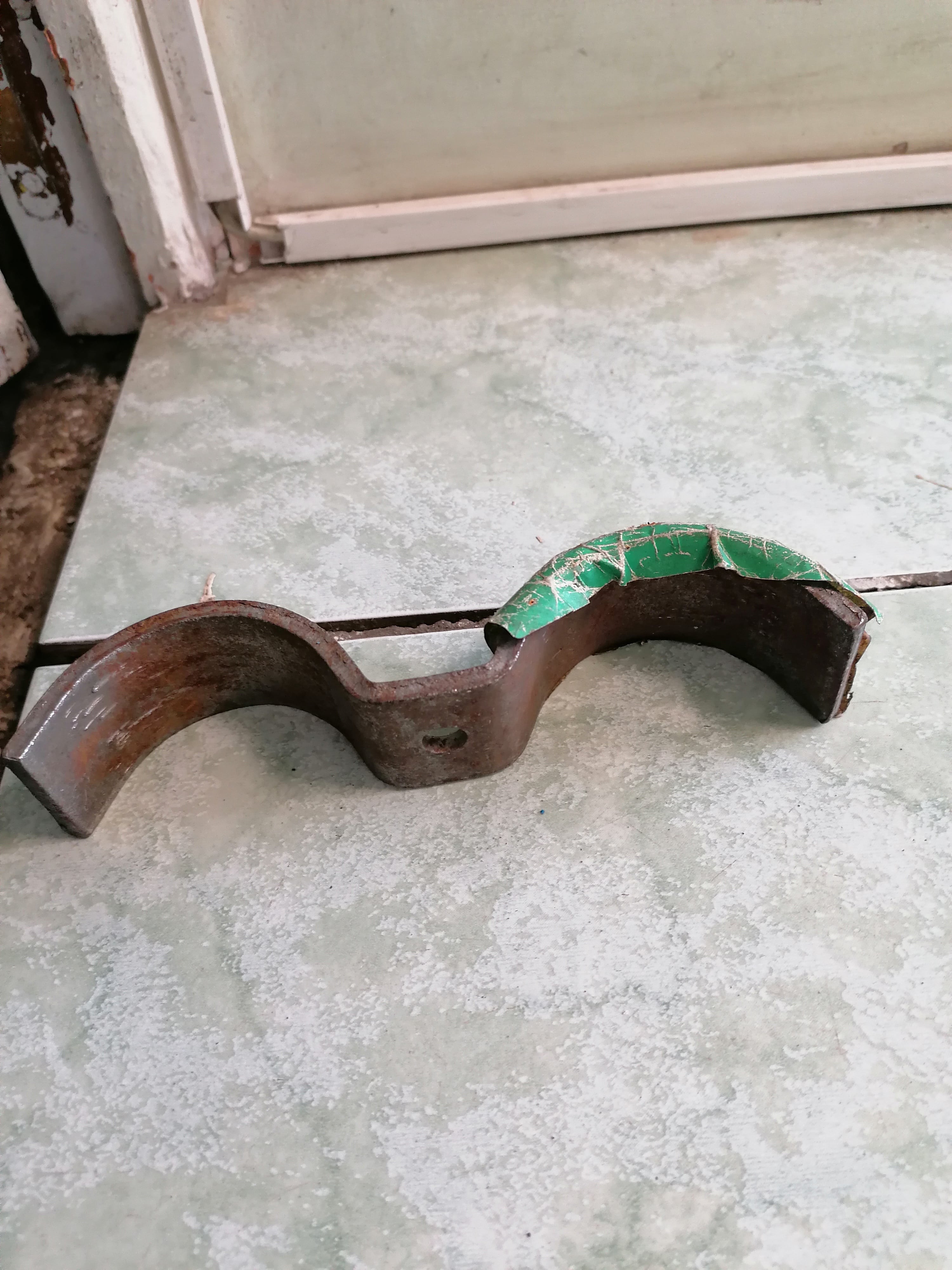 43201203327 УРАЛ Хомут приемных труб