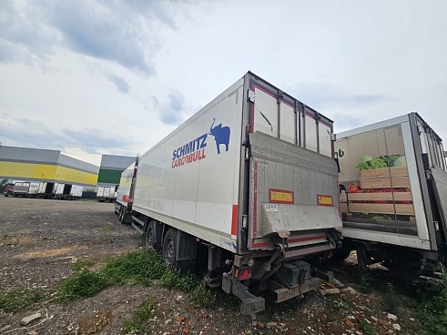 Грузовой автопоезд рефрижератор MAN TGS 28.360