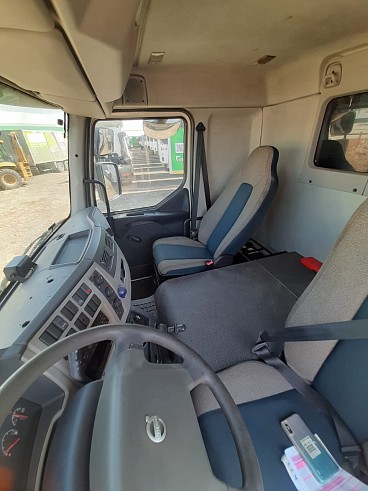 ГРУЗОВИК РЕФРИЖЕРАТОР VOLVO FL (111799)