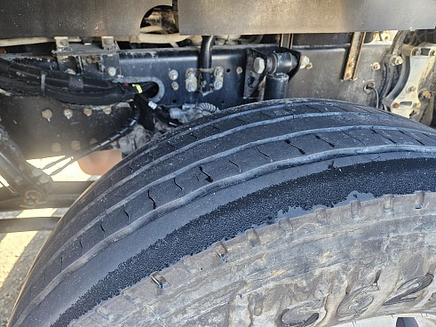 Седельный тягач Dongfeng Vasol HV7 (1)