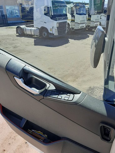 ГРУЗОВОЙ ТЯГАЧ СЕДЕЛЬНЫЙ VOLVO FH 460 (111683) БЕЗ ПРОБЕГА ПО РФ!!!