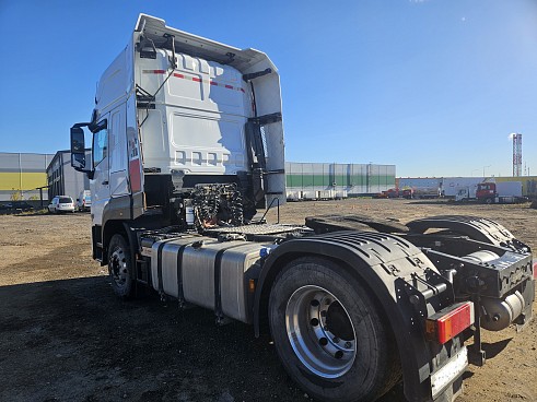Седельный тягач Dongfeng Vasol HV7 (1)