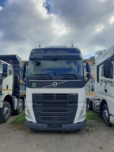 Volvo FH 500 Globetrotter XL (НОВЫЙ)