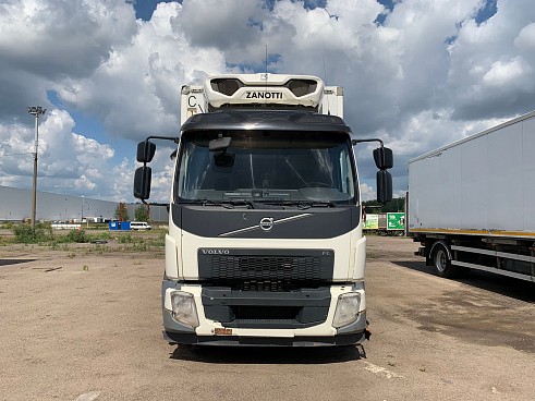 ГРУЗОВИК РЕФРИЖЕРАТОР VOLVO FL (111567)