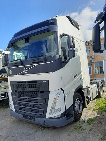 Volvo FH 500 Globetrotter XL (НОВЫЙ)