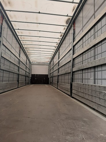 ПОЛУПРИЦЕП ШТОРНЫЙ SCHMITZ CARGOBULL SCS 24/L ID111476