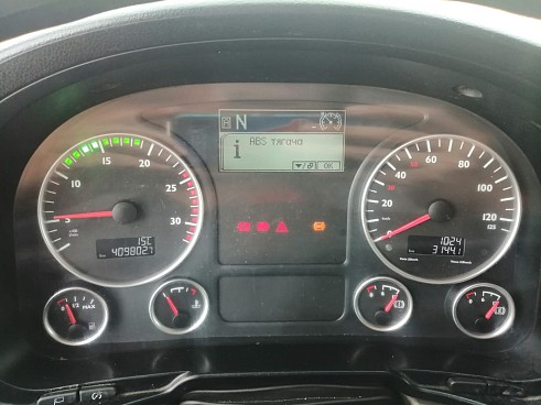 Изотермический фургон MAN TGS 26.350 6X2-2 BL-WW (11185)