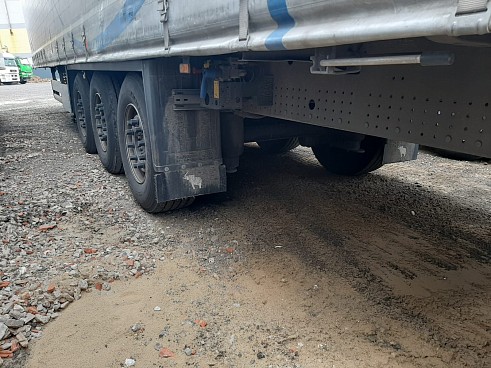 ПОЛУПРИЦЕП ШТОРНЫЙ SCHMITZ CARGOBULL SCS 24/L ID111476