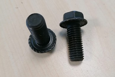 KZE101203 JOST Болт крепления шкворня М14х35х2,0