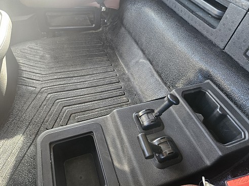 Седельный тягач Dongfeng Vasol HV7 (1)