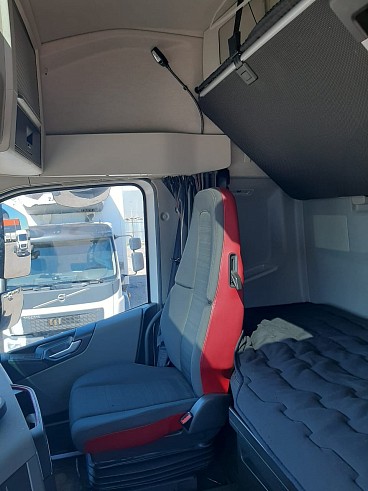 ГРУЗОВОЙ ТЯГАЧ СЕДЕЛЬНЫЙ VOLVO FH 460 (111683) БЕЗ ПРОБЕГА ПО РФ!!!