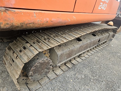 Гусеничный экскаватор Hitachi ZX240