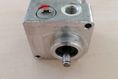 1811106010 Насос топливный предпускового подогревателя