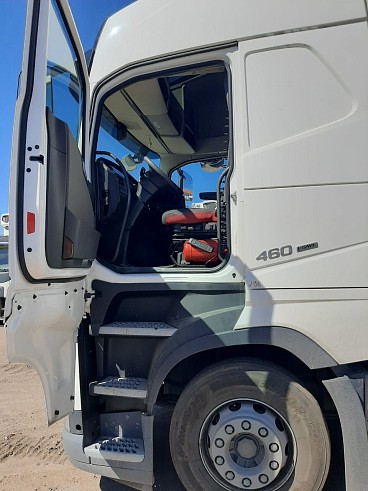ГРУЗОВОЙ ТЯГАЧ СЕДЕЛЬНЫЙ VOLVO FH 460 (111683) БЕЗ ПРОБЕГА ПО РФ!!!